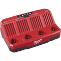 Milwaukee M12 C4 nelipaikkainen akkulaturi