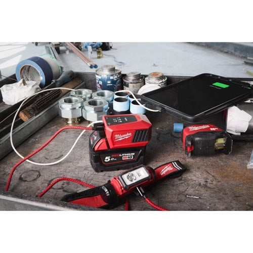 Milwaukee m18 tc matkalaturi / virtalähde